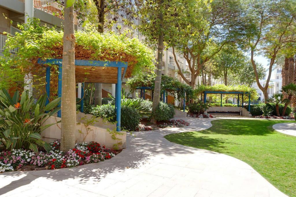 Royal Park Eilat apartments Bagian luar foto