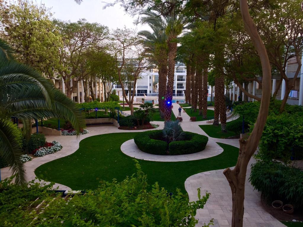 Royal Park Eilat apartments Bagian luar foto