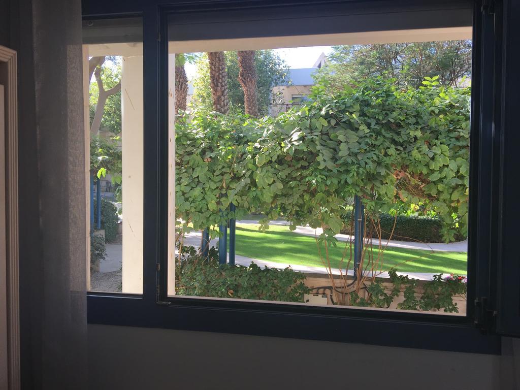 Royal Park Eilat apartments Bagian luar foto